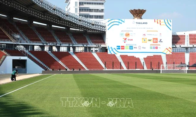 Các công đoạn đang được gấp rút hoàn thiện, chuẩn bị cho lễ khai mạc SEA Games 33. Ảnh: Minh Quyết/TTXVN