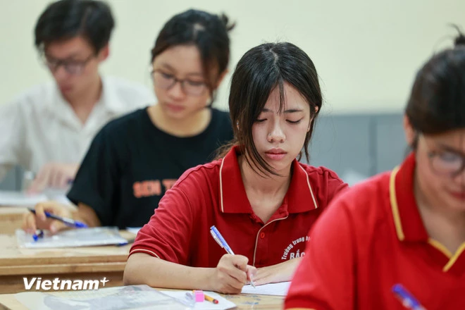 Học sinh dự thi Tốt nghiệp Trung học phổ thông. (Ảnh: PV/Vietnam+)