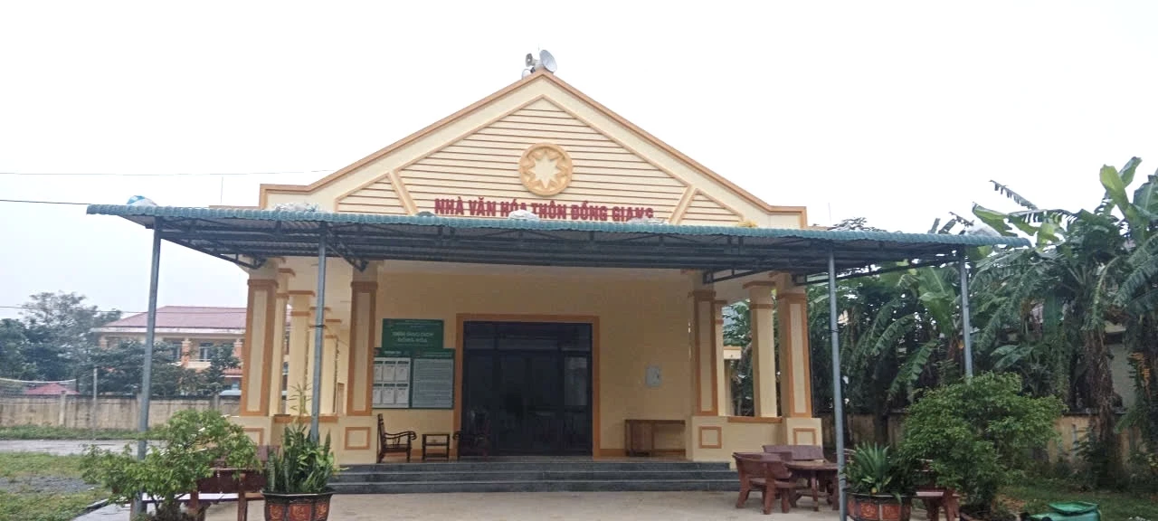 Nhà văn hóa thôn Đồng Giang được đầu tư xây mới khang trang và đưa vào sử dụng từ cuối năm 2024 - Ảnh: T.H