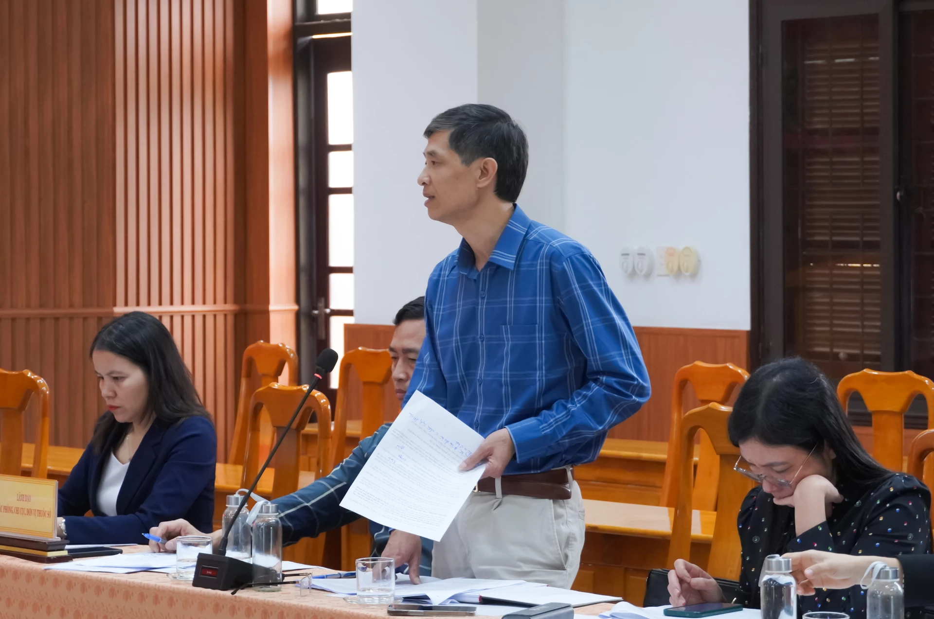 Đại diện Trung tâm khuyến nông phát biểu tại buổi làm việc - Ảnh: N.H 