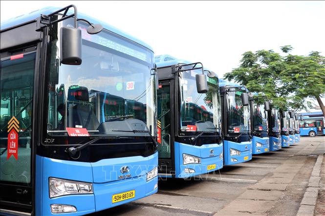 Triển khai kiểm tra, kiểm soát, xử lý vi phạm trật tự, an toàn giao thông và hoạt động vận tải đường bộ đối với xe kinh doanh vận tải hành khách. Ảnh minh họa: Tiến Lực/TTXVN