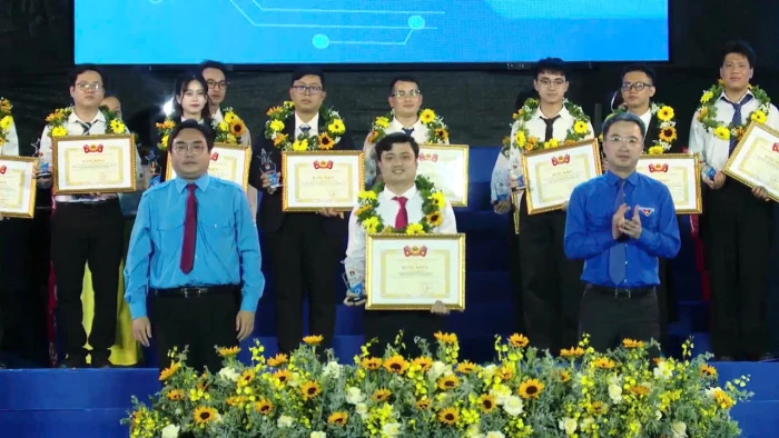 Tuổi trẻ Quảng Trị được tặng Giải thưởng “Tình nguyện Quốc gia” và “Tuổi trẻ sáng tạo” toàn quốc 2025