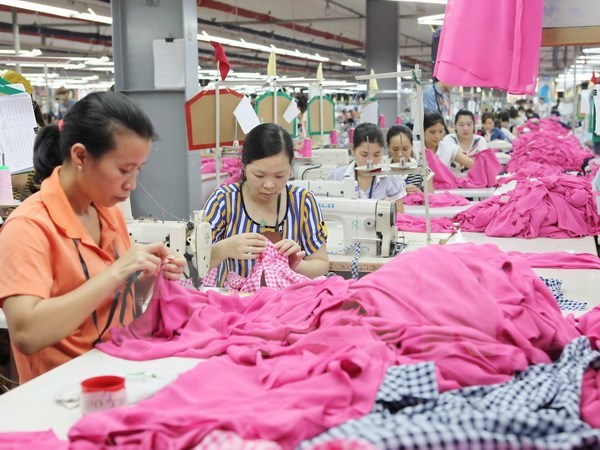 Xây dựng chiến lược đào tạo nâng sức cạnh tranh ngành dệt may