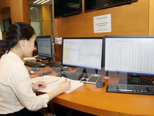 Cân nhắc kỹ lưỡng việc phát hành 3 tỷ USD trái phiếu quốc tế