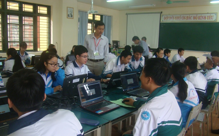 100% trường học, cơ sở giáo dục ứng dụng CNTT trong quản lý và nâng cao chất lượng dạy học