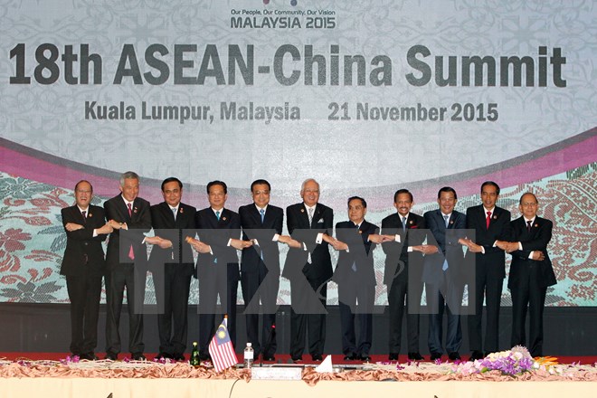 Hội nghị ASEAN: Thủ tướng đề nghị không quân sự hóa Biển Đông