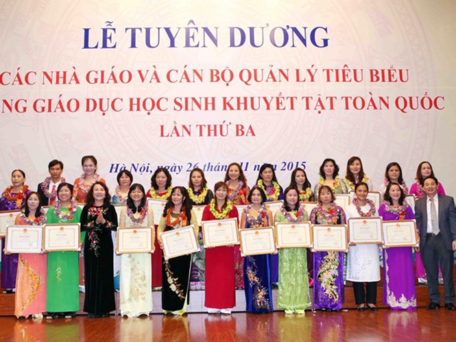 Vinh danh 194 nhà giáo xuất sắc trong giáo dục học sinh khuyết tật