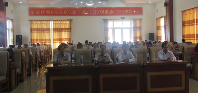 Cục Thuế Quảng Bình đối thoại và phổ biến chính sách thuế mới
