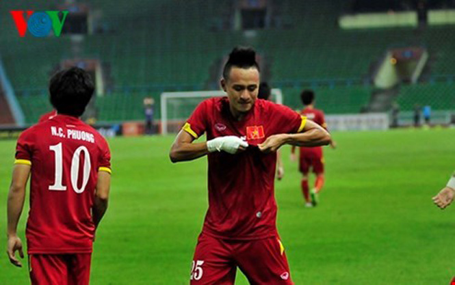 Thể thao 24h: HLV Miura chọn người thay Huy Toàn, 2 quan chức FIFA bị bắt