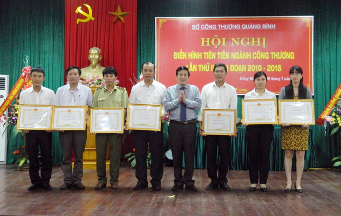 Tiên phong trên mặt trận chống buôn lậu, hàng giả và gian lận thương mại