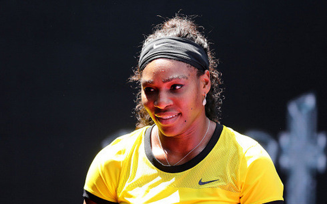 Đánh bại Sharapova, Serena Williams vào bán kết Australian Open