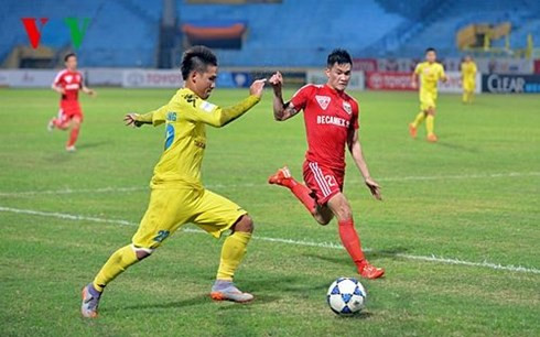 Siêu cúp QG 2015 B.Bình Dương - Hà Nội T&amp;T: Chạy đà hoàn hảo