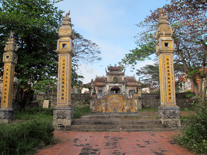 Cây nêu làng biển