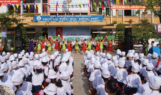 Tích cực thi đua làm theo lời Bác