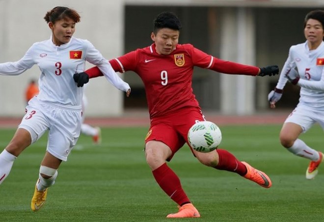 Bị thổi 2 quả penalty, Việt Nam thua trận trước Trung Quốc