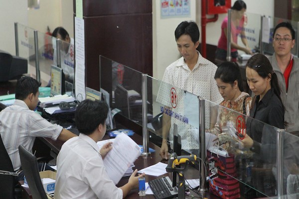 Thu từ dầu thô tiếp tục giảm, tổng thu ngân sách chưa đạt 16% dự toán