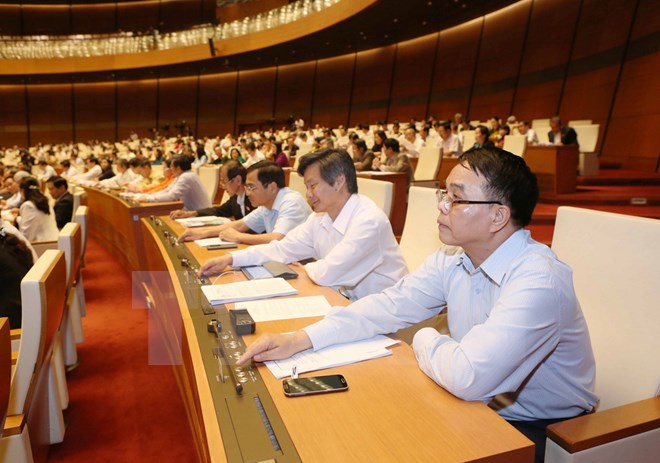 Quốc hội quyết định giữ nguyên độ tuổi trẻ em là dưới 16 tuổi