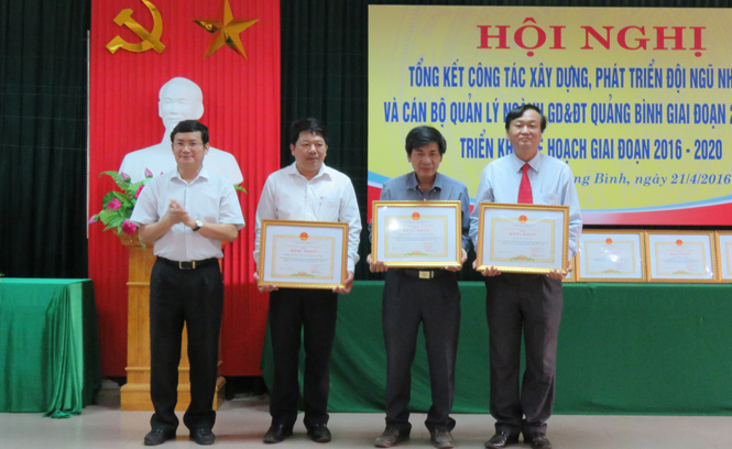 Triển khai kế hoạch xây dựng, phát triển đội ngũ nhà giáo và cán bộ quản lý ngành Giáo dục-Đào tạo giai đoạn 2016-2020