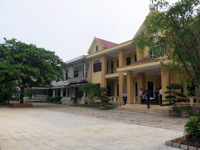 Trường THPT Minh Hóa, 50 năm một chặng đường