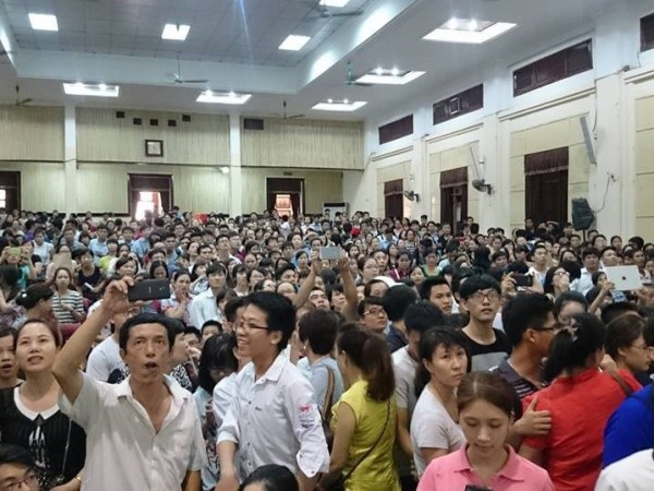 Độc quyền phần mềm tuyển sinh, lo ngại tái diễn "vỡ trận" như 2015?