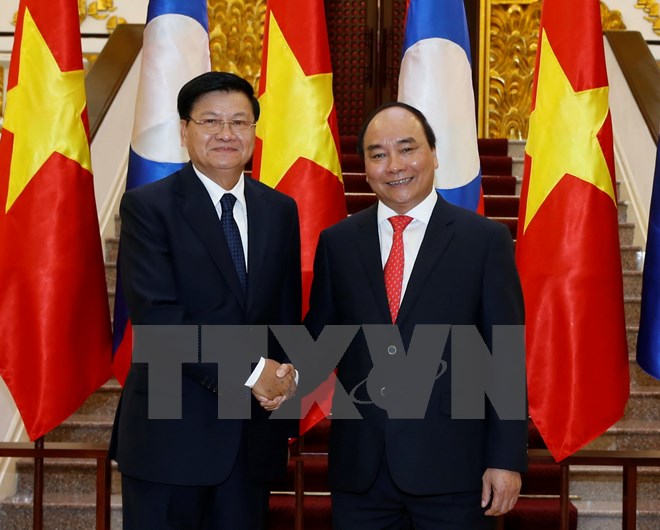 Thủ tướng Nguyễn Xuân Phúc đón, hội đàm với Thủ tướng Lào