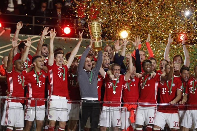 Bayern Munich vô địch Cúp Quốc gia sau màn "đấu súng" kịch tính