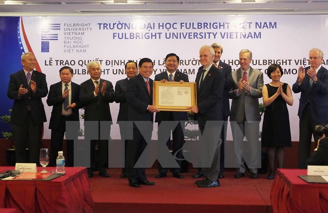 Ông Đinh La Thăng dự lễ công bố thành lập Đại học Fulbright Việt Nam