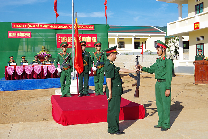 Tuyên thệ chiến sỹ mới năm 2016