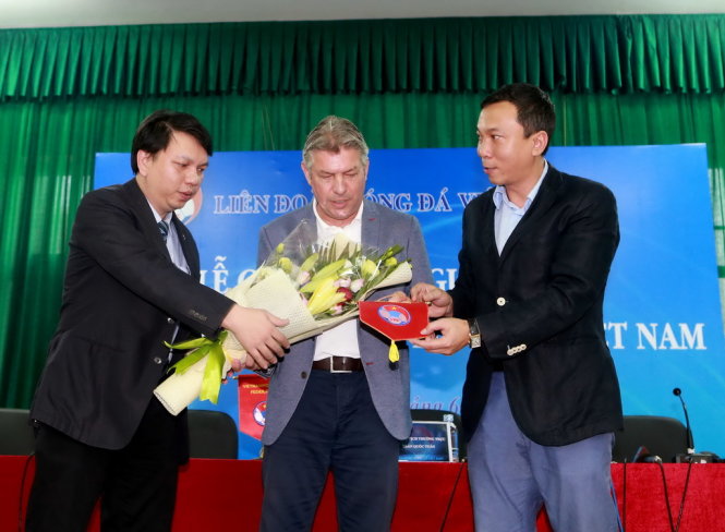 ​Bóng đá VN có giám đốc kỹ thuật người Đức