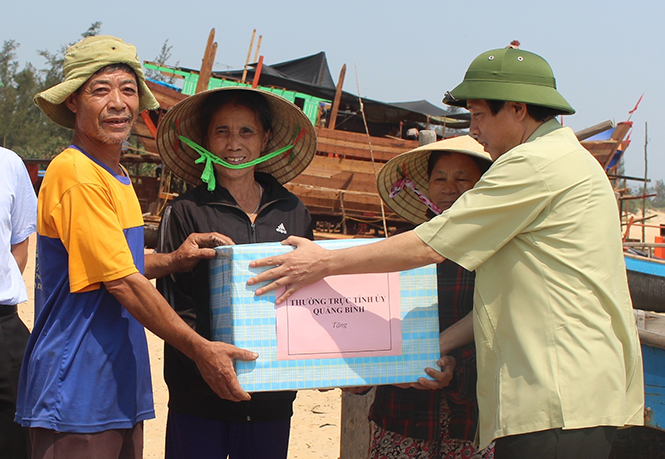 Tập trung chỉ đạo giải quyết khó khăn, tạo sự đồng thuận trong nhân dân
