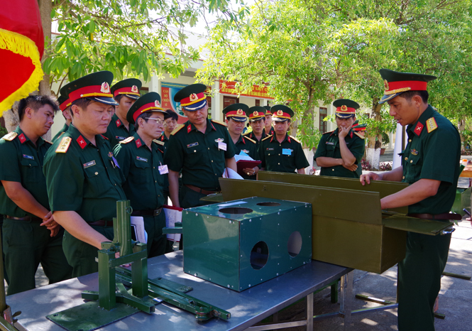 "Tọa đàm sỹ quan trẻ": Lắng nghe và sẵn sàng chia sẻ