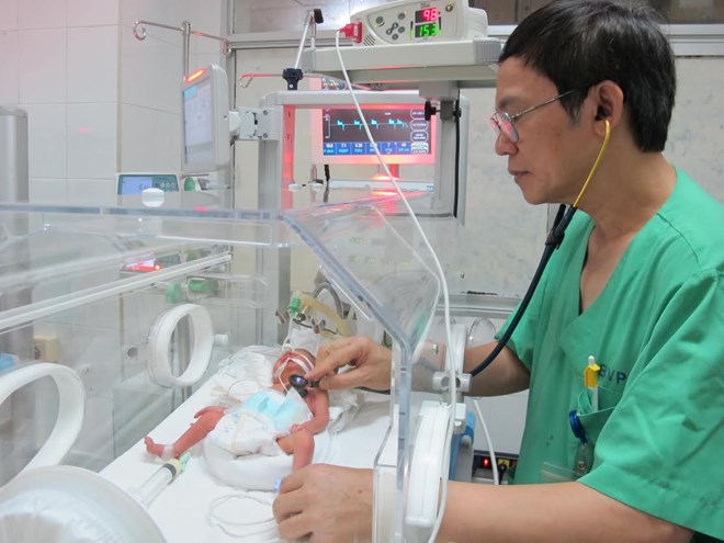 Nỗ lực phi thường, sản phụ bị ung thư di căn sinh con khỏe mạnh