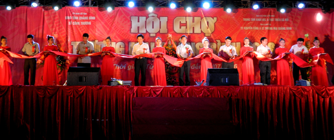 Khai mạc hội chợ thương mại Quảng Bình 2016