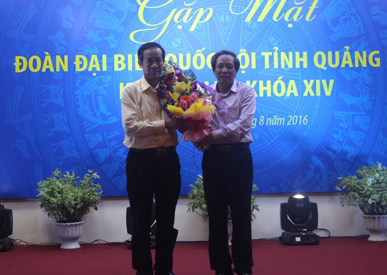 Gặp mặt đại biểu Quốc hội tỉnh khóa XIII và khóa XIV
