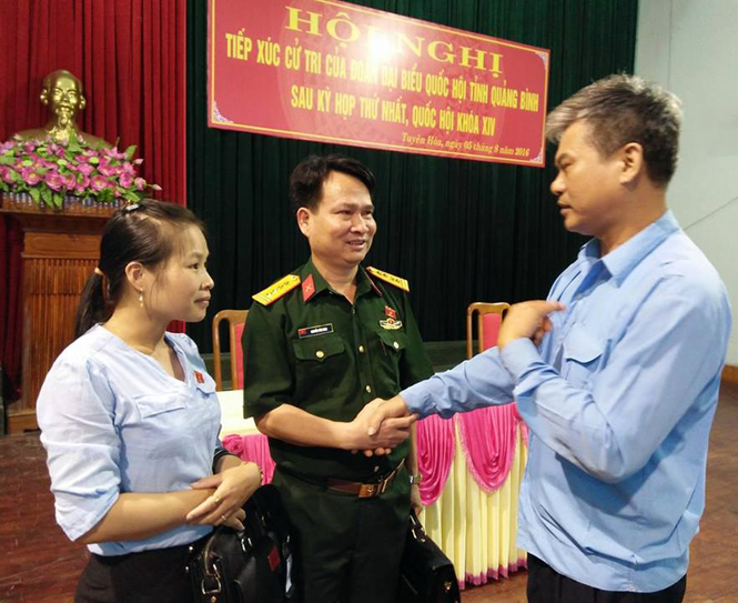 Đoàn đại biểu Quốc hội tỉnh tiếp xúc cử tri tại huyện Tuyên Hóa và Minh Hóa