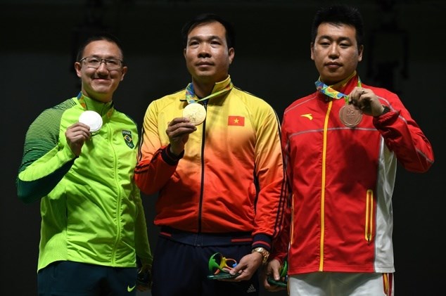Xạ thủ Hoàng Xuân Vinh giành huy chương vàng bắn súng tại Olympic