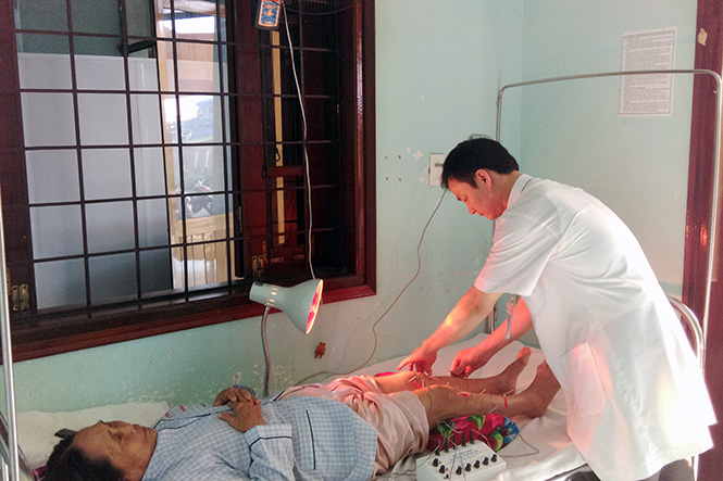 Ứng dụng phương pháp cấy chỉ trong điều trị bệnh bằng y học cổ truyền