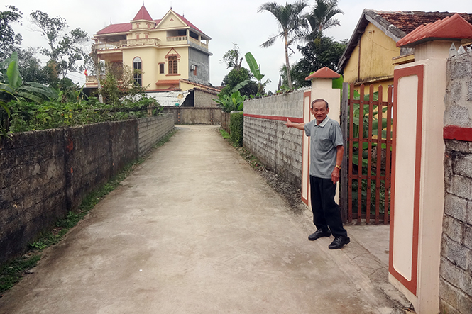 Như những con ong cần mẫn