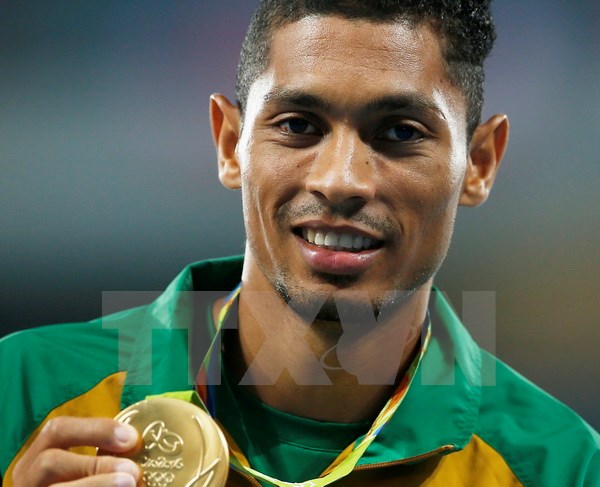 Olympic 2016: Wayde Van Niekerk phá vỡ kỷ lục đường chạy 400m