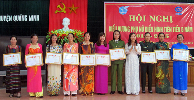 Đổi mới nội dung, phương thức hoạt động, xây dựng tổ chức Hội vững mạnh