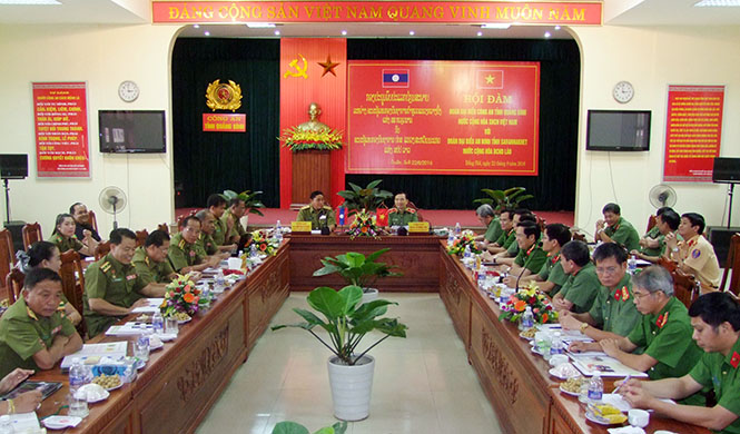 Hội đàm giữa Công an tỉnh Quảng Bình và An ninh tỉnh Savanakhẹt