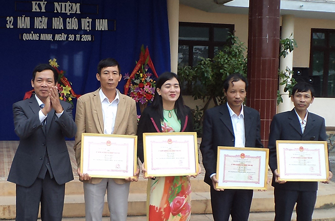 Nửa thế kỷ vì sự nghiệp "trồng người"