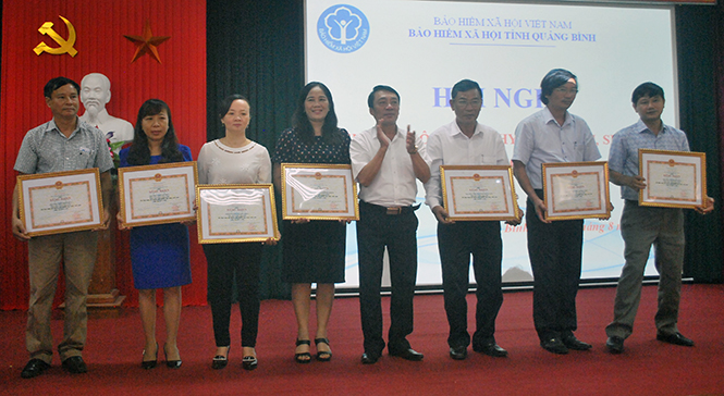 Tạo sự đột phá trong thực hiện BHYT HSSV năm học 2016-2017