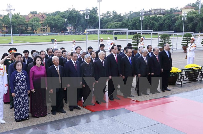 Lãnh đạo Đảng, Nhà nước vào lăng viếng Chủ tịch Hồ Chí Minh