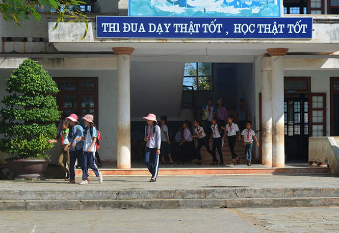 Quảng Ninh: Tiếp sức đến trường cho học sinh miền biển