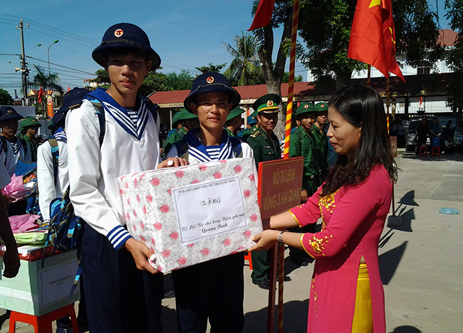 Quyết tâm thực hiện mục tiêu vì sự bình đẳng, phát triển và tiến bộ của phụ nữ thị xã Ba Đồn
