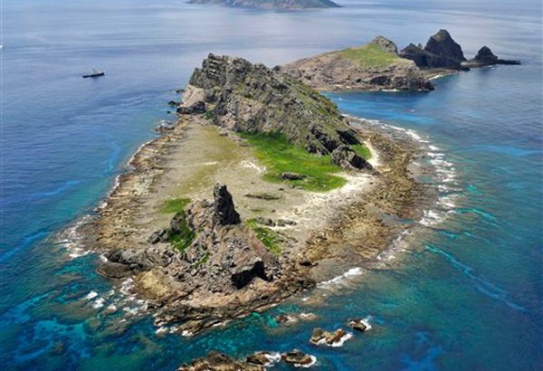 Philippines cáo buộc Trung Quốc bí mật xây đảo nhân tạo ở Biển Đông