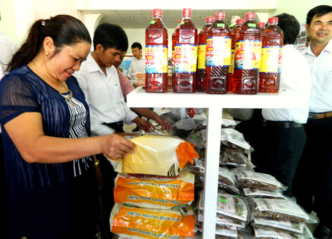 Khai trương Trung tâm giới thiệu và phân phối nông sản Quảng Bình