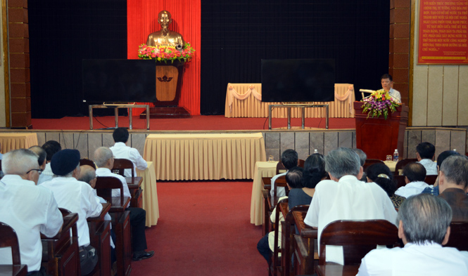 Hội nghị chuyên đề thông báo tình hình thời sự