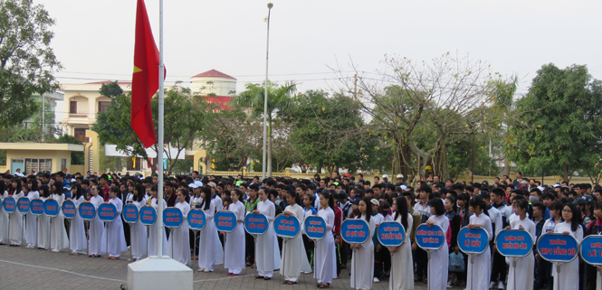 Không để học sinh, sinh viên phải bỏ học vì không có tiền đóng học phí và trang trải chi phí học tập